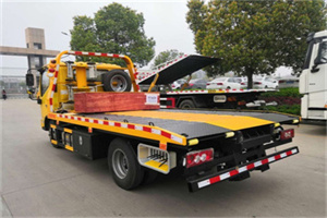 信阳道路救援拖车报价